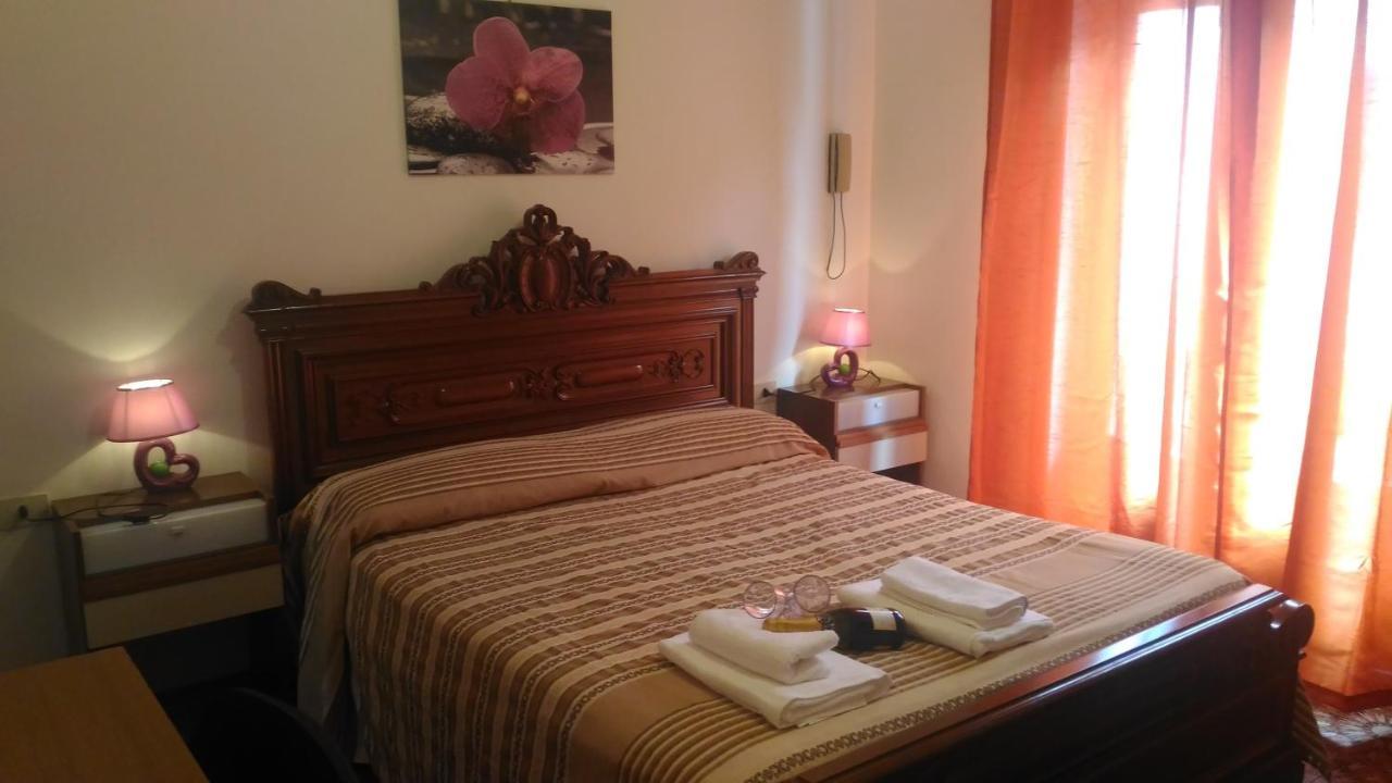Hotel California Milazzo Bagian luar foto