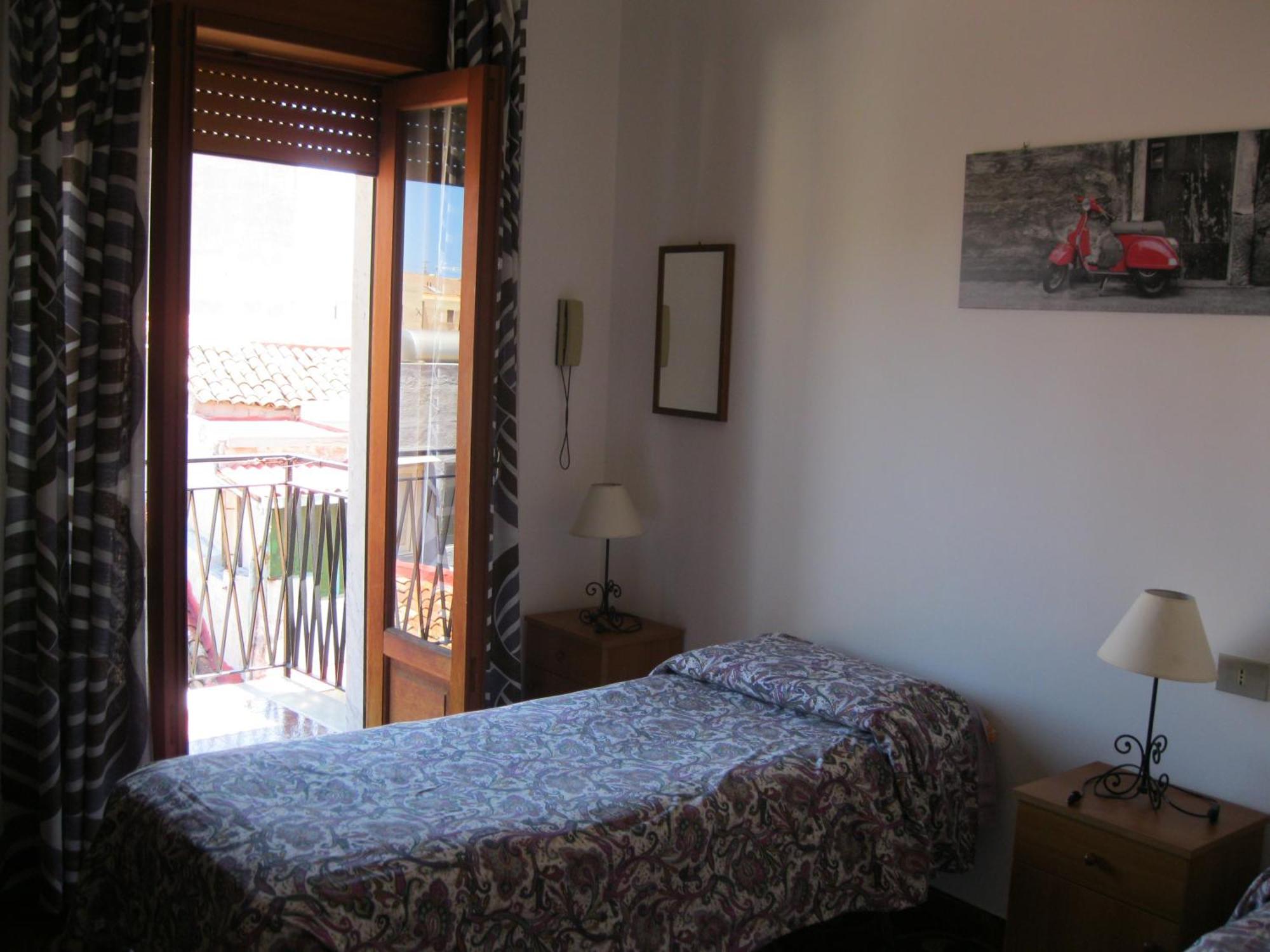 Hotel California Milazzo Ruang foto