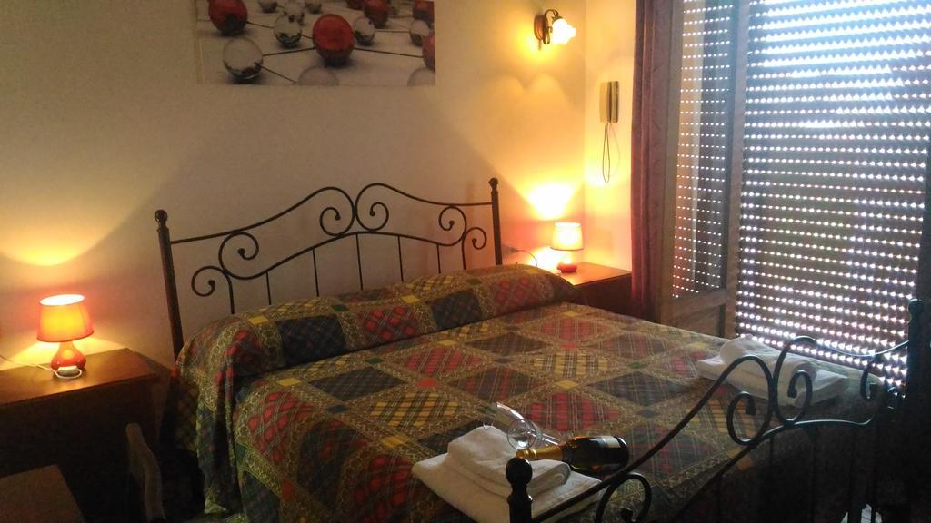 Hotel California Milazzo Bagian luar foto