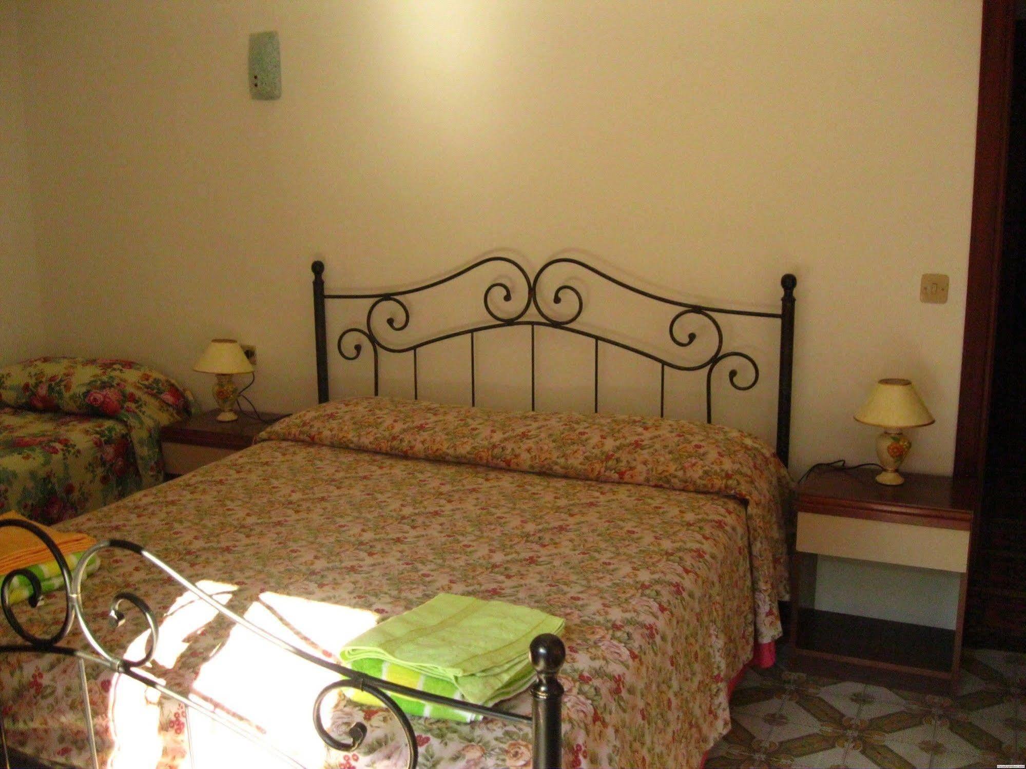 Hotel California Milazzo Bagian luar foto