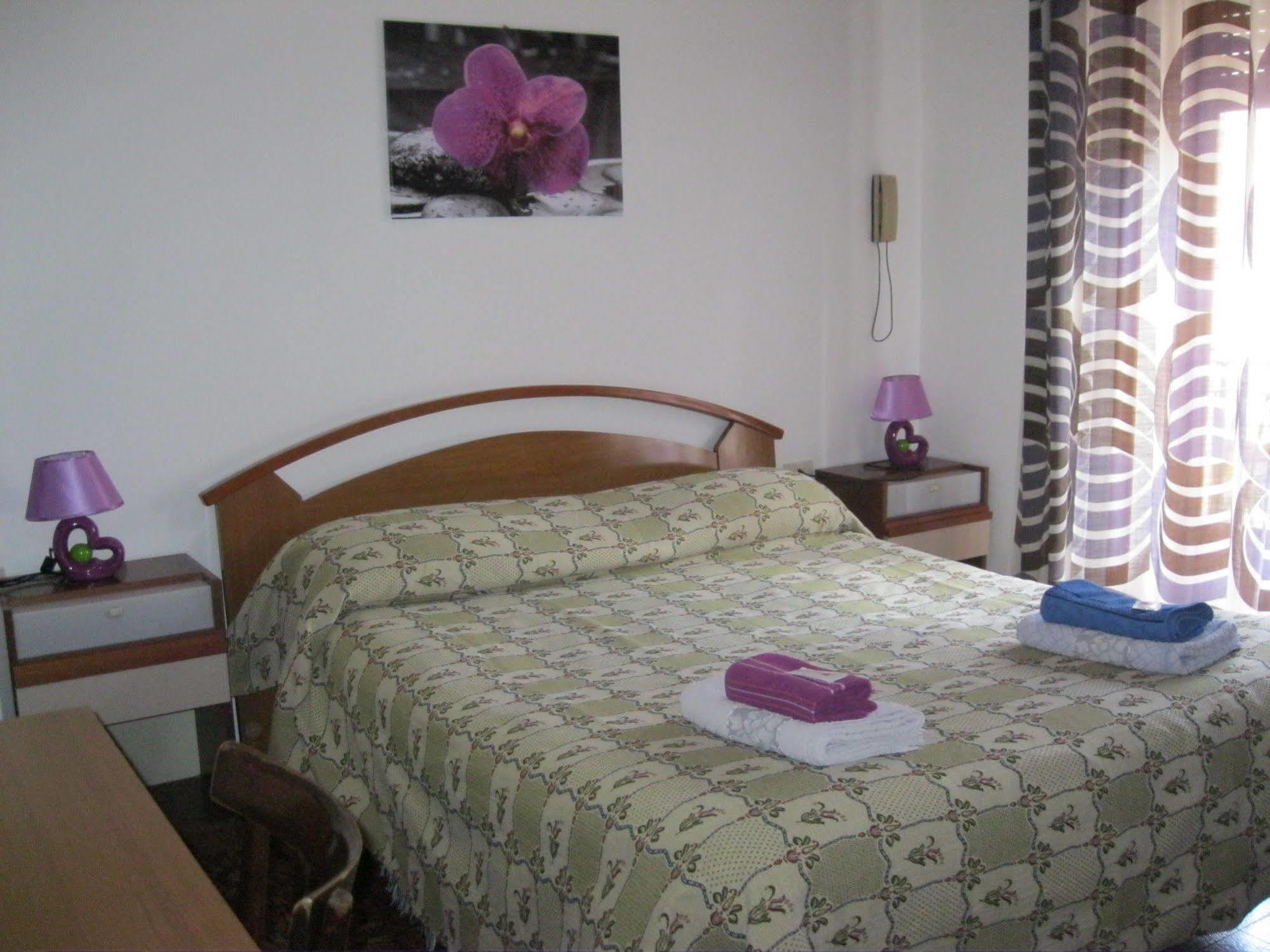 Hotel California Milazzo Bagian luar foto