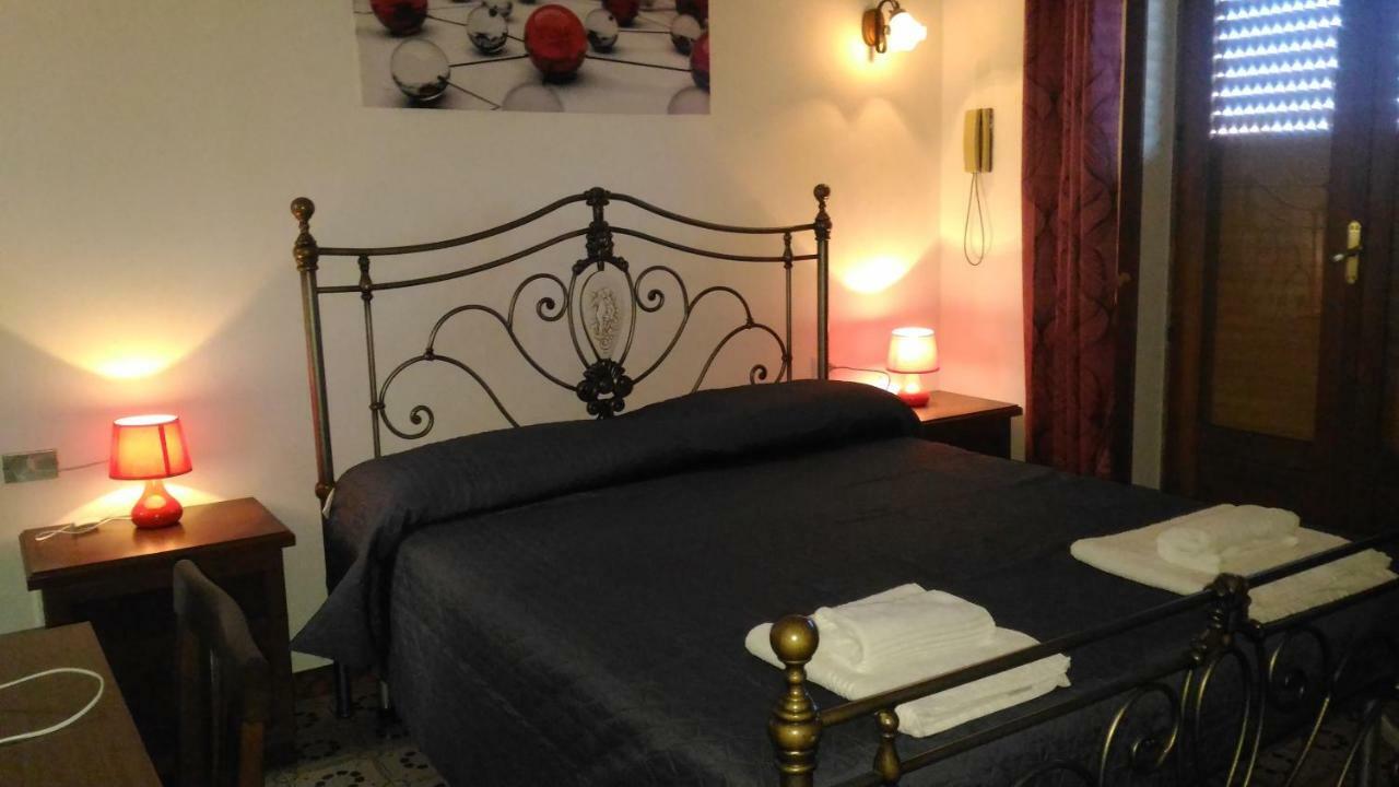 Hotel California Milazzo Bagian luar foto
